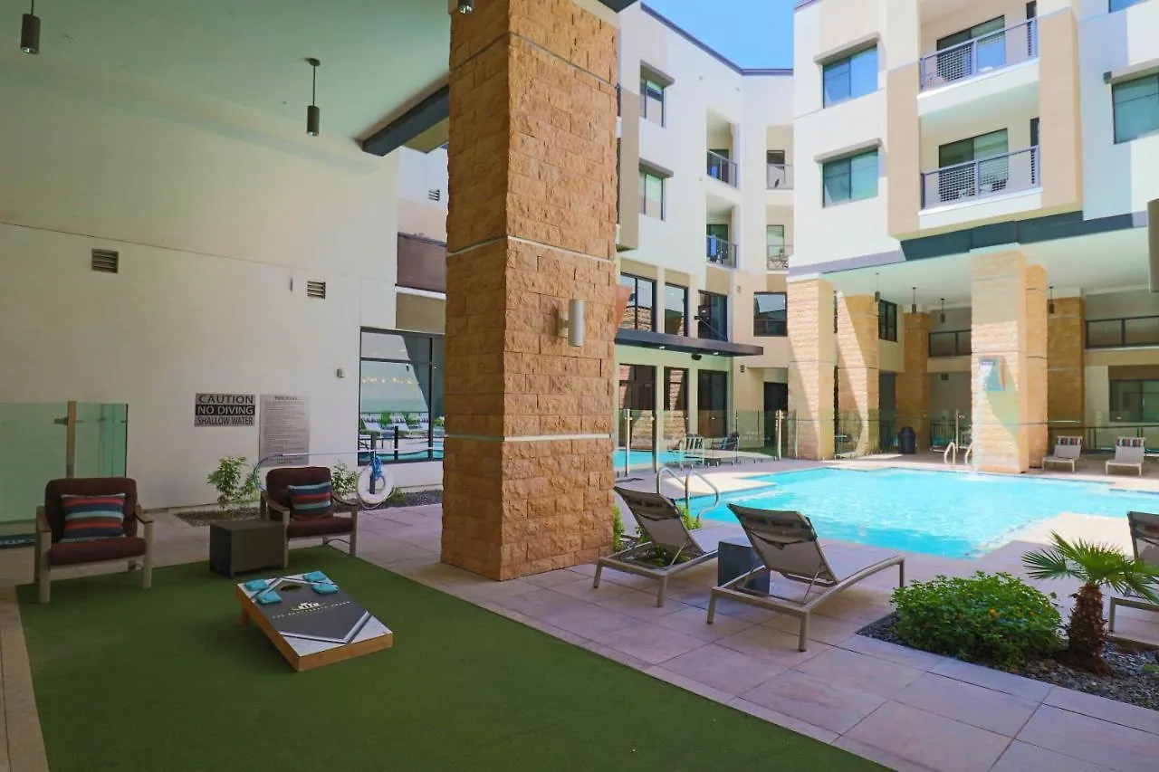 Private Rooftop Terrance - King Beds - Walk Score 81 & Parking 4014 Scottsdale United States