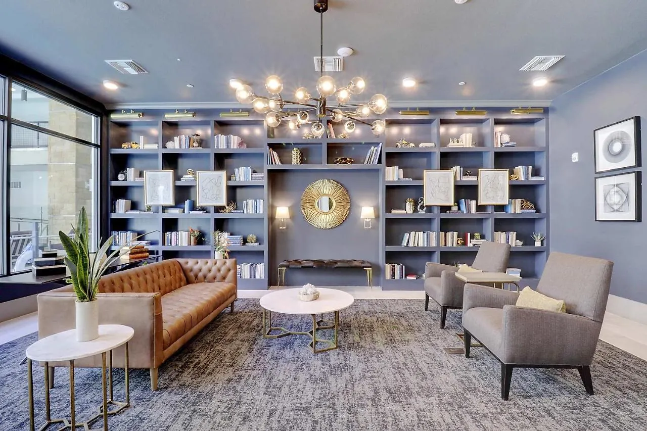 Apartment Private Rooftop Terrance - King Beds - Walk Score 81 & Parking 4014 Scottsdale